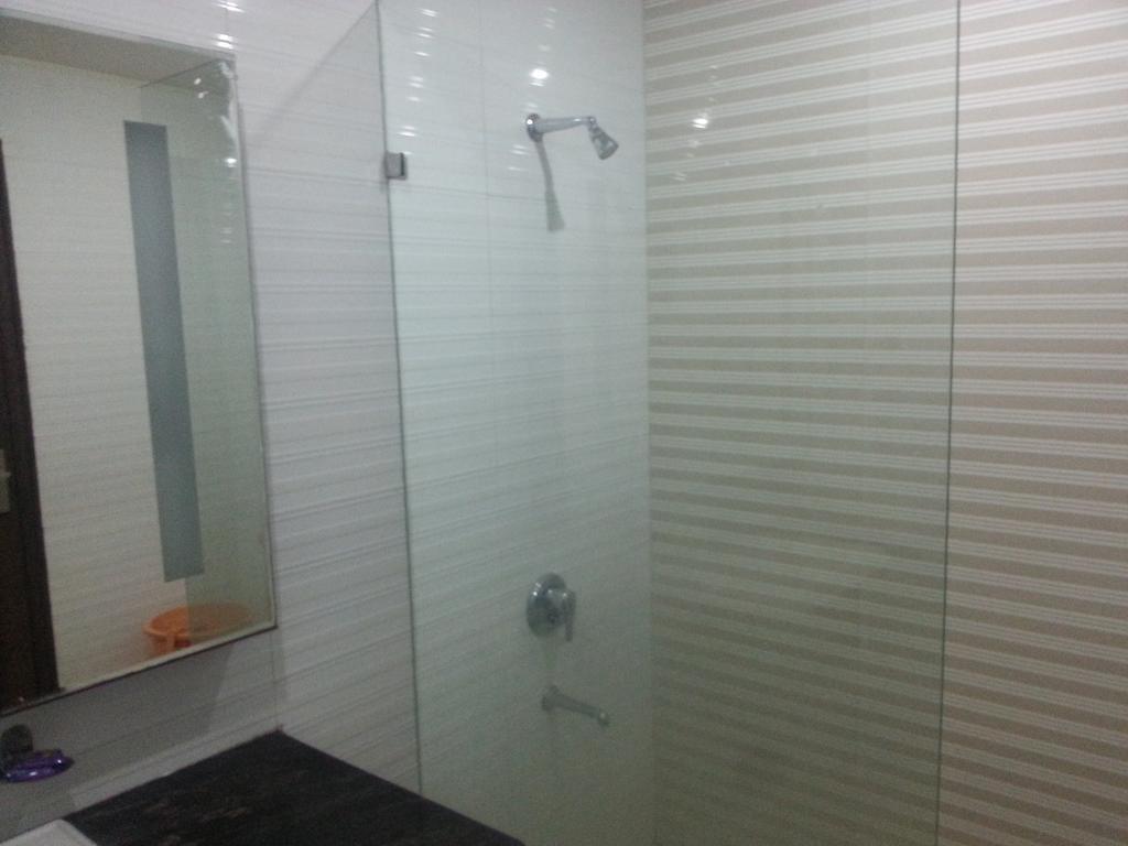 Namaskar Residency Hotel Amritsar Buitenkant foto