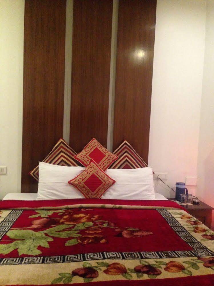 Namaskar Residency Hotel Amritsar Buitenkant foto
