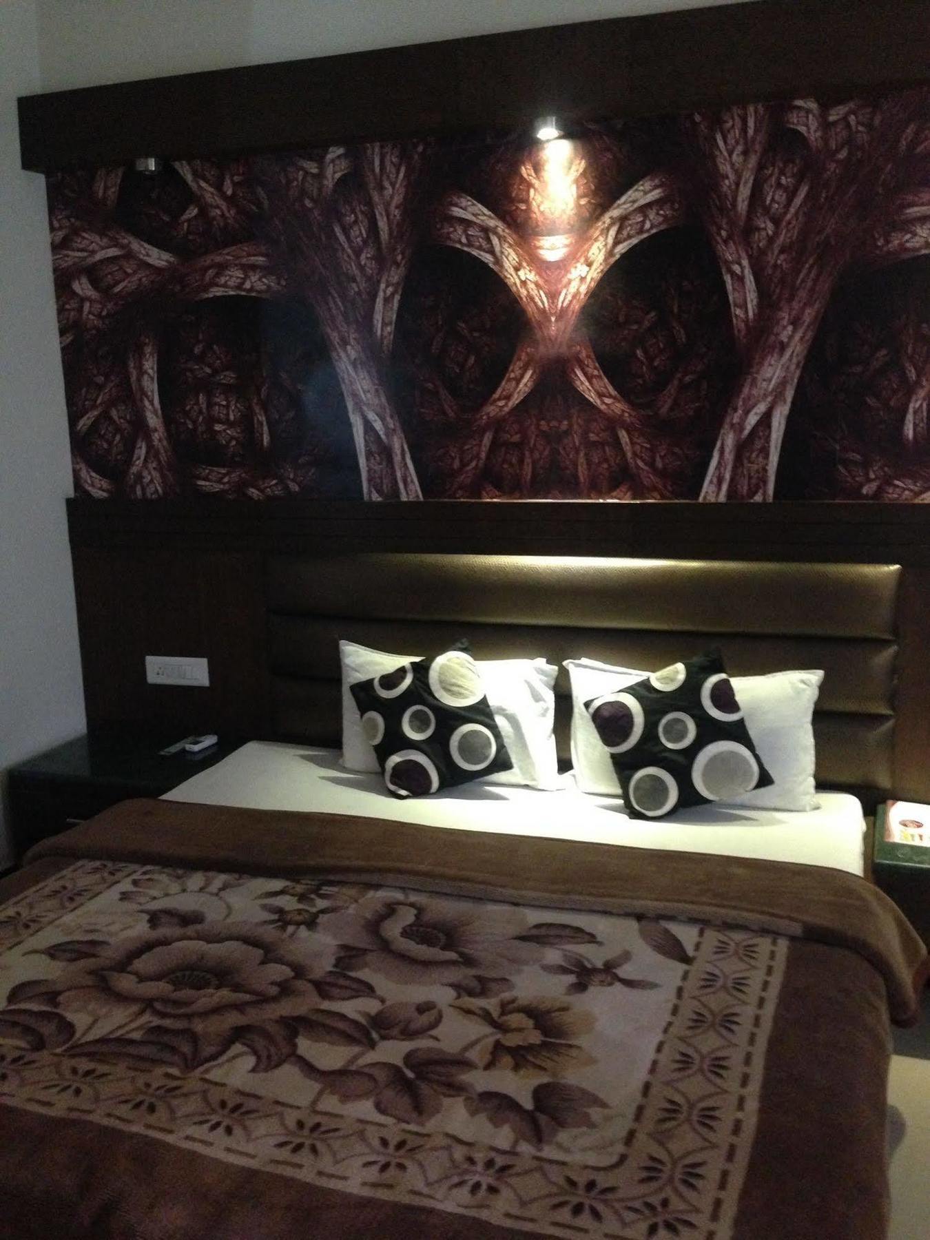 Namaskar Residency Hotel Amritsar Buitenkant foto