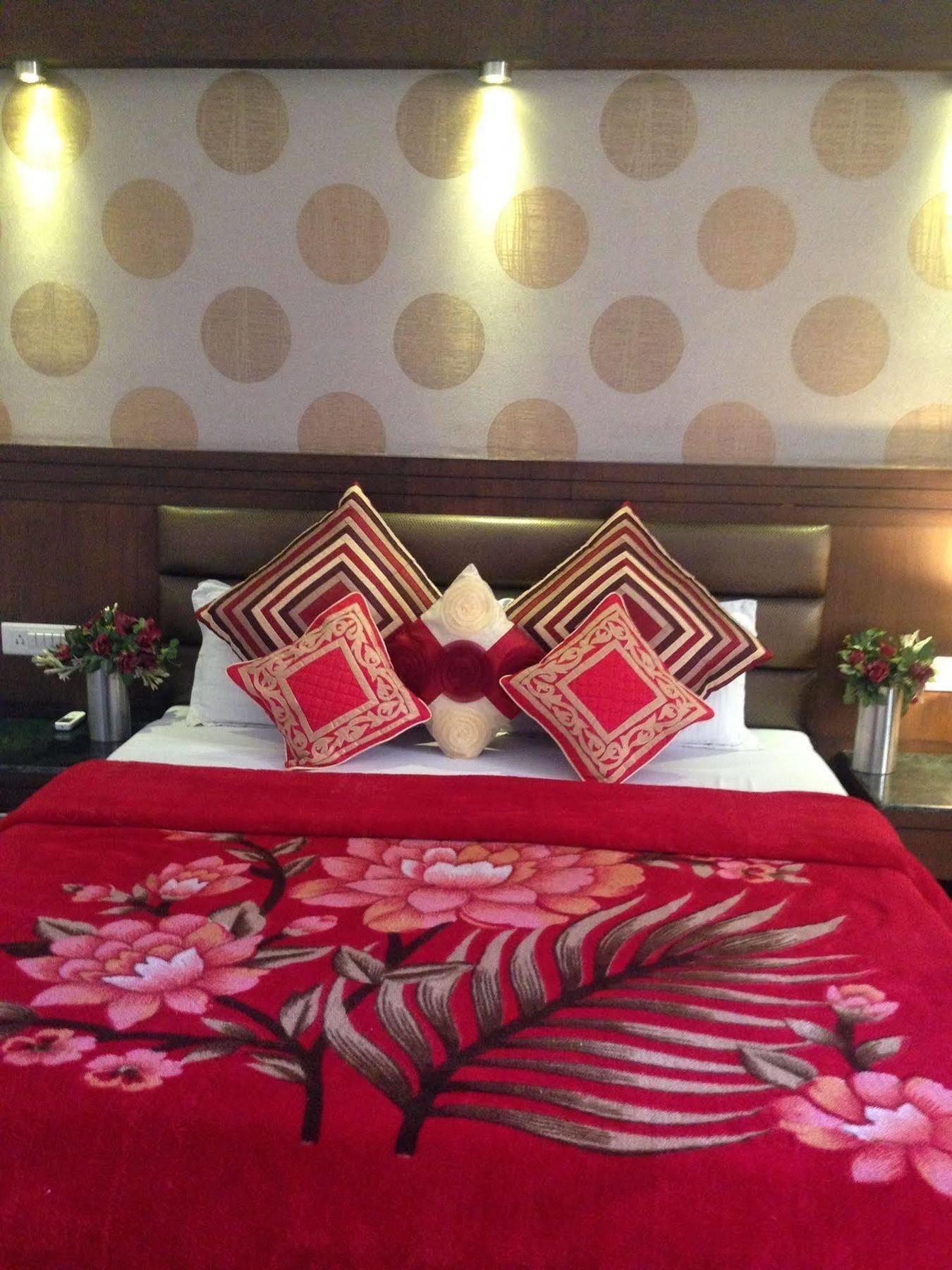 Namaskar Residency Hotel Amritsar Buitenkant foto