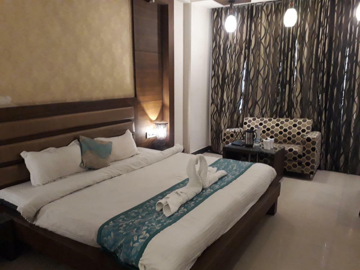 Namaskar Residency Hotel Amritsar Buitenkant foto